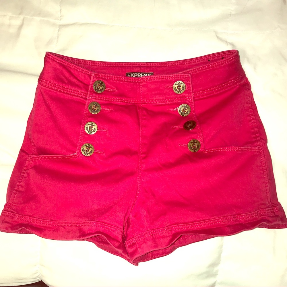 Stylish Shorts (red)!